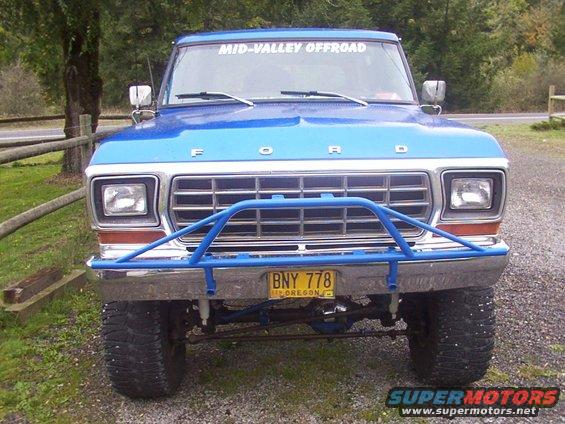 Blue 1978 Ford Bronco front view with brush guard and Oregon license plate BNY 778