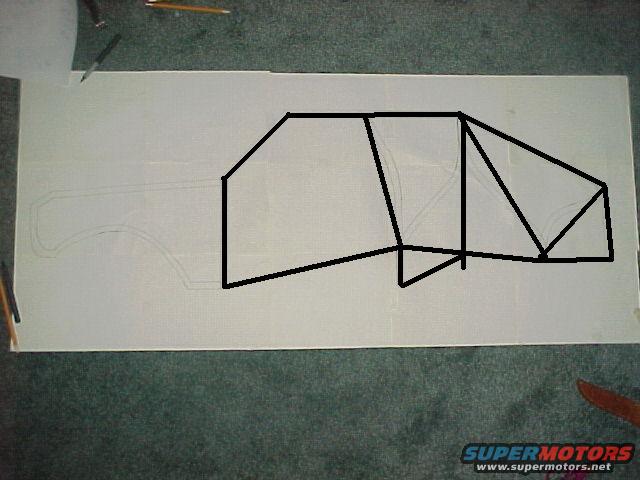 Diagram of a roll cage on a vehicle outline, with Supermotors.net watermark