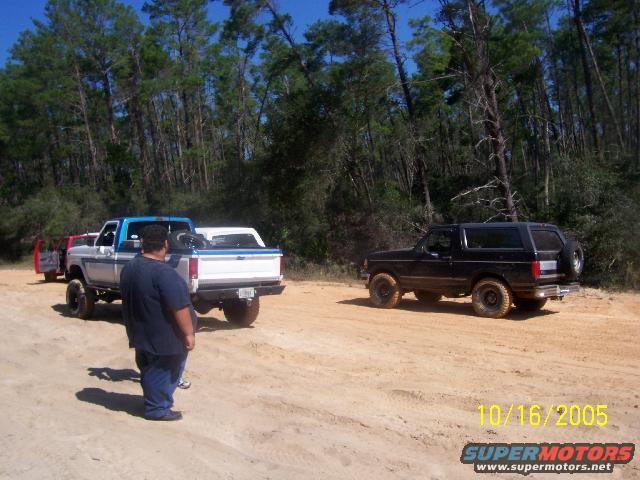 100_0380.jpg Partial group shot 1