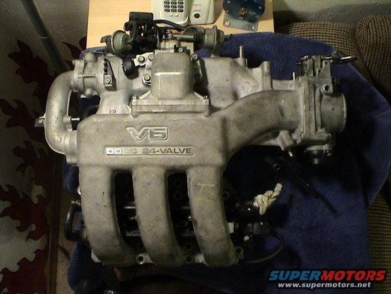 V6 DOHC 24-Valve intake manifold