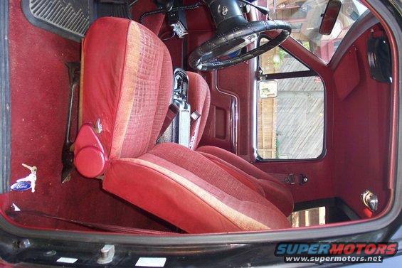 drivers side door has new door lock motor and a new window  motor.