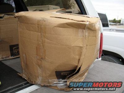 walekshit_001_1_1_1.jpg 2 rims per box, no padding/protection.Gee, woder why the rims bent?