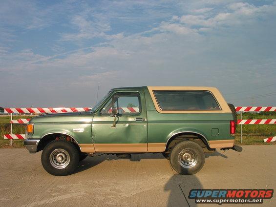 1989-bronco-drivers.jpg Drivers Side