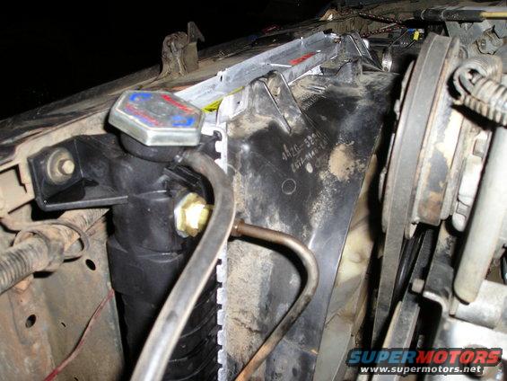 new-4.0-explorer-radiator.jpg 