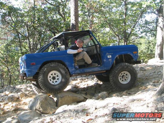 img_6364.jpg I absolutely LOVED this early Bronco.  Very nice.