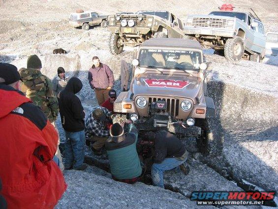 img_3056.jpg How many jeepers and non-Bronco guys does it take to reseat a bead? Who knows I lost count, but I think it's alot.