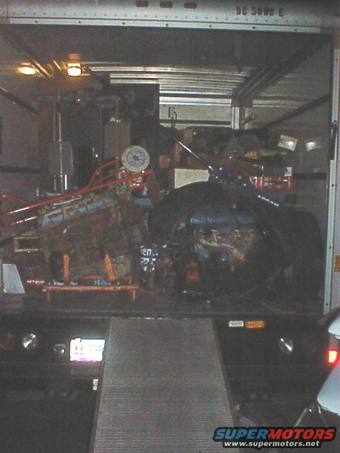 dsc00119.jpg Majoe Parts collection from the Ermie Immerso collection. There are 60 milk crates full of good stuff in this load including dozens of LeMans rods, 427 main caps, high riser rocker stands and so much more. It took hours to unload and now I have to sort and inventory it!