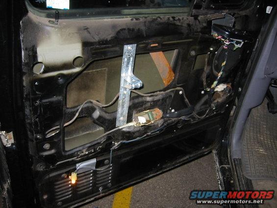 door-sans-plastic.jpg inner before minus wter barior