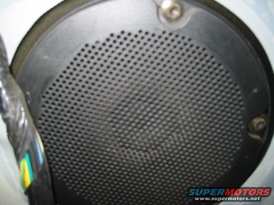 stock-speaker.jpg stock door speaker. best pic i could get. 