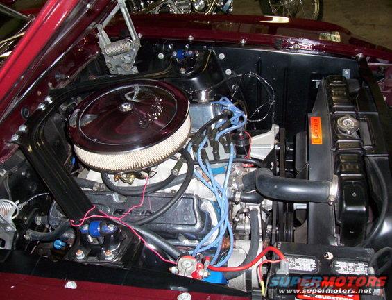 000_0627.jpg Engine - RH View - Shade