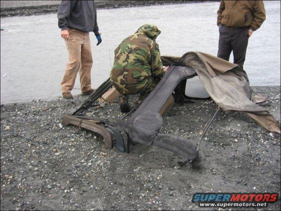yes, there is a whole jeep under there