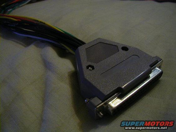 Wiring harness connector with multiple colored wires