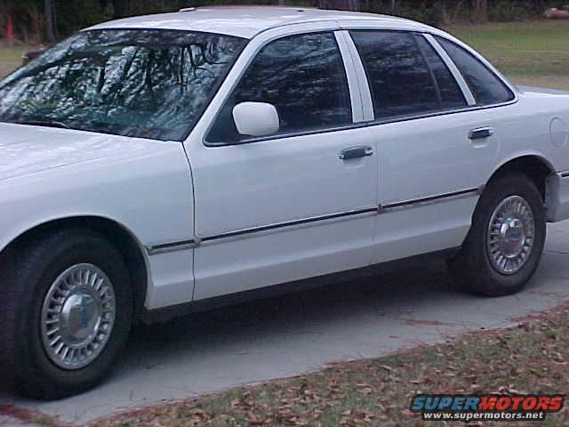 White 1993 Ford Crown Victoria side view