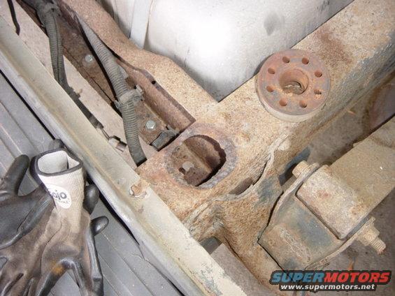 dsc00476.jpg Think again.  Luckily I won't have to repair this one, since it will have a substantial plate over top of it to support the back of the bed anyway.