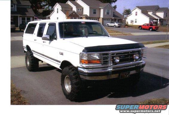 bronco.jpg 
