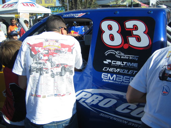 img_0179.jpg Robby Gordons ride!