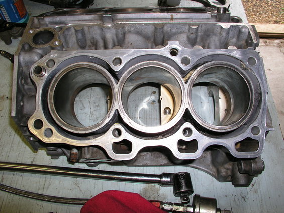 cyl-head-surface.jpg 