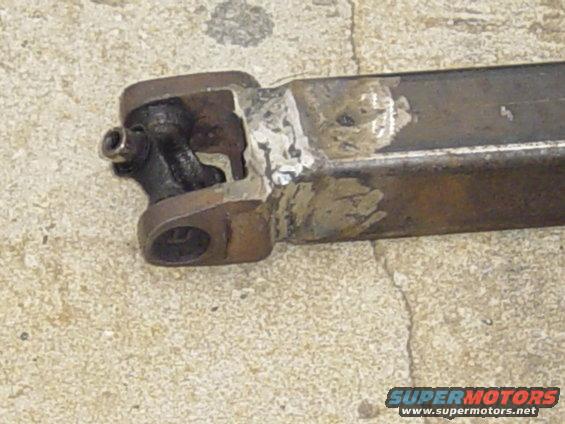 Driveshaft U-joint connection with welds