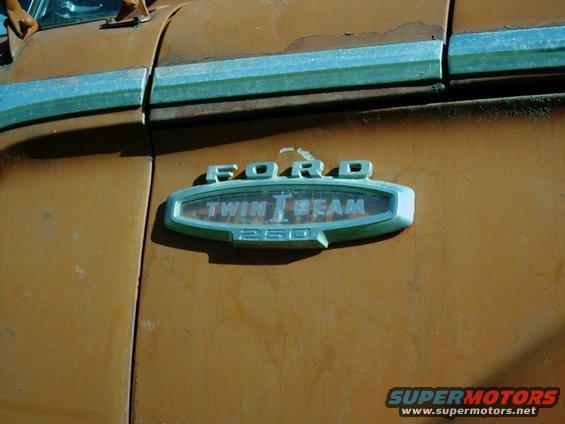 field-poser-pics-66-twin-i-beam-badge-250.jpg 017