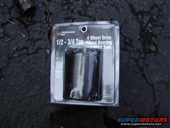brakes-113005-009.jpg youll need one of these...all parts stores have them. 4 tooth socket for 1/2 in drive