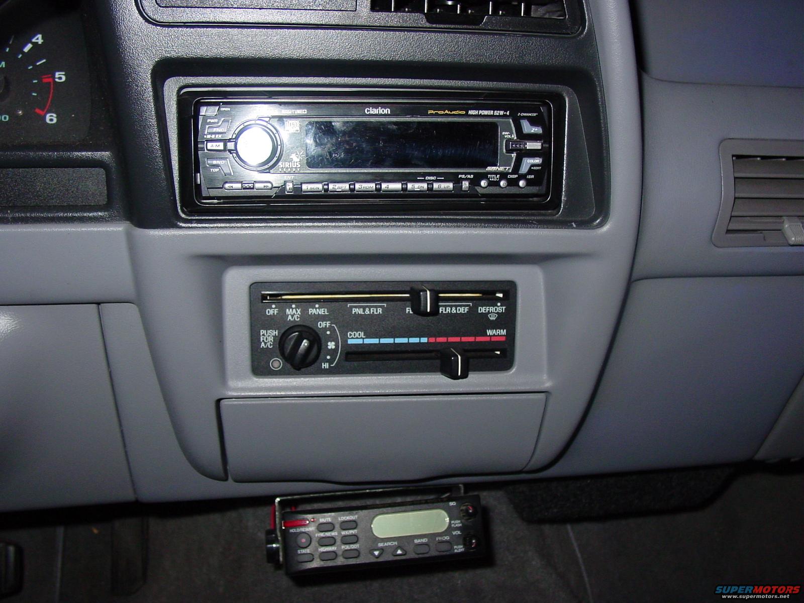 1993 Ford Explorer photo