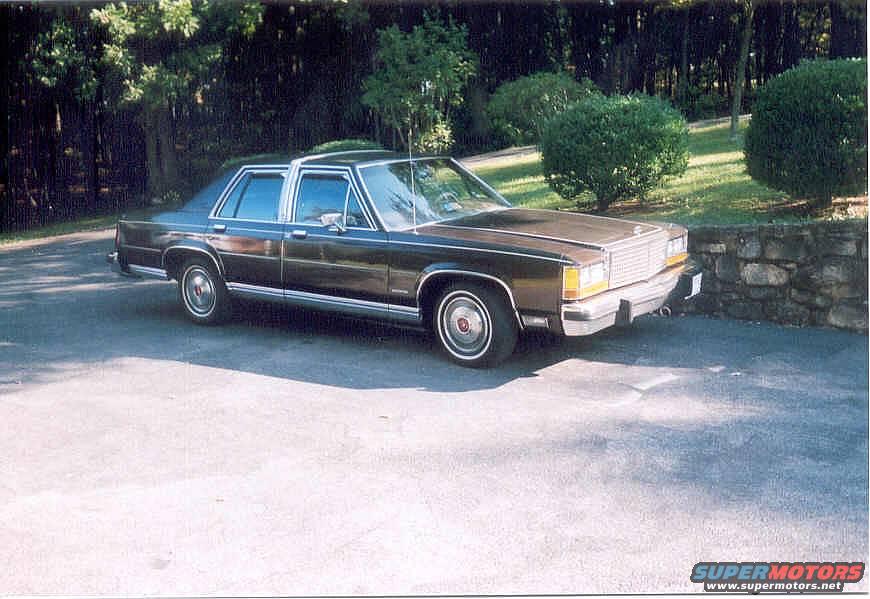 1982 Ford LTD Crown Victoria “Teh LTD”