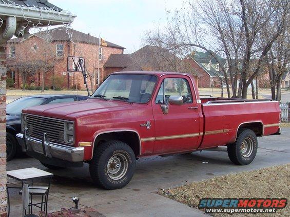 100_0409.jpg Truck at a friend's house