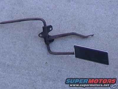 Here is a picture of a smallblock accelerator and kickdown setup for comparison (this picture was borrowed from eBay)