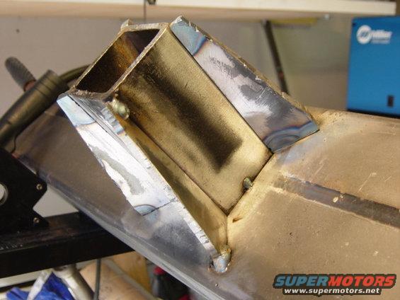 dsc00511.jpg Pretty good heat affected zones on the backside, but the tack in the foreground is ugly as hell.