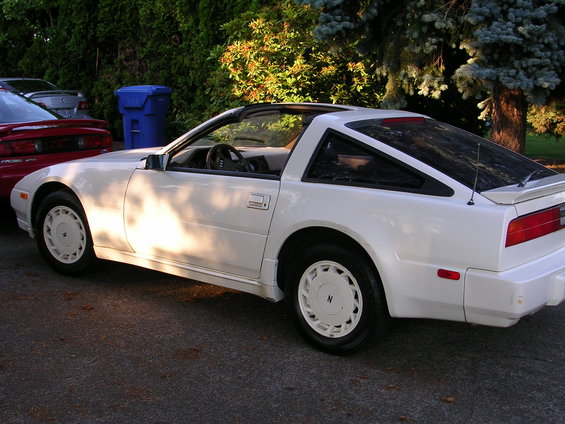 White 1989 Nissan 300ZX 3/4 front view