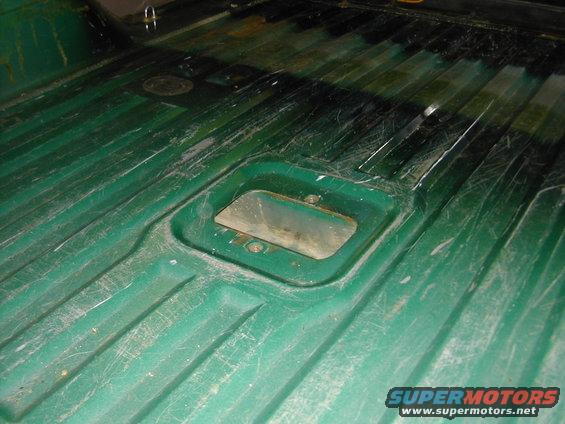 dscn7719.jpg removed backseat bracketry