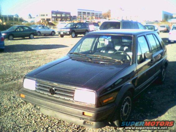 Dark 1987 Volkswagen Golf front 3/4 view