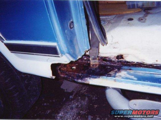 bronco-0011.jpg Well the answer was, &quot;Big Hole&quot;.  If the wheel wells wern't enough to get me going on renovation, this was.