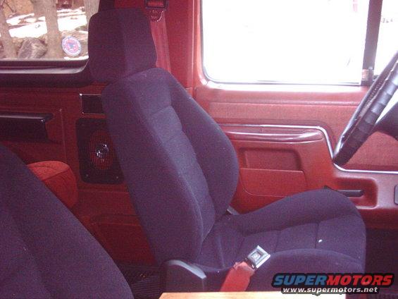 seats-005.jpg 