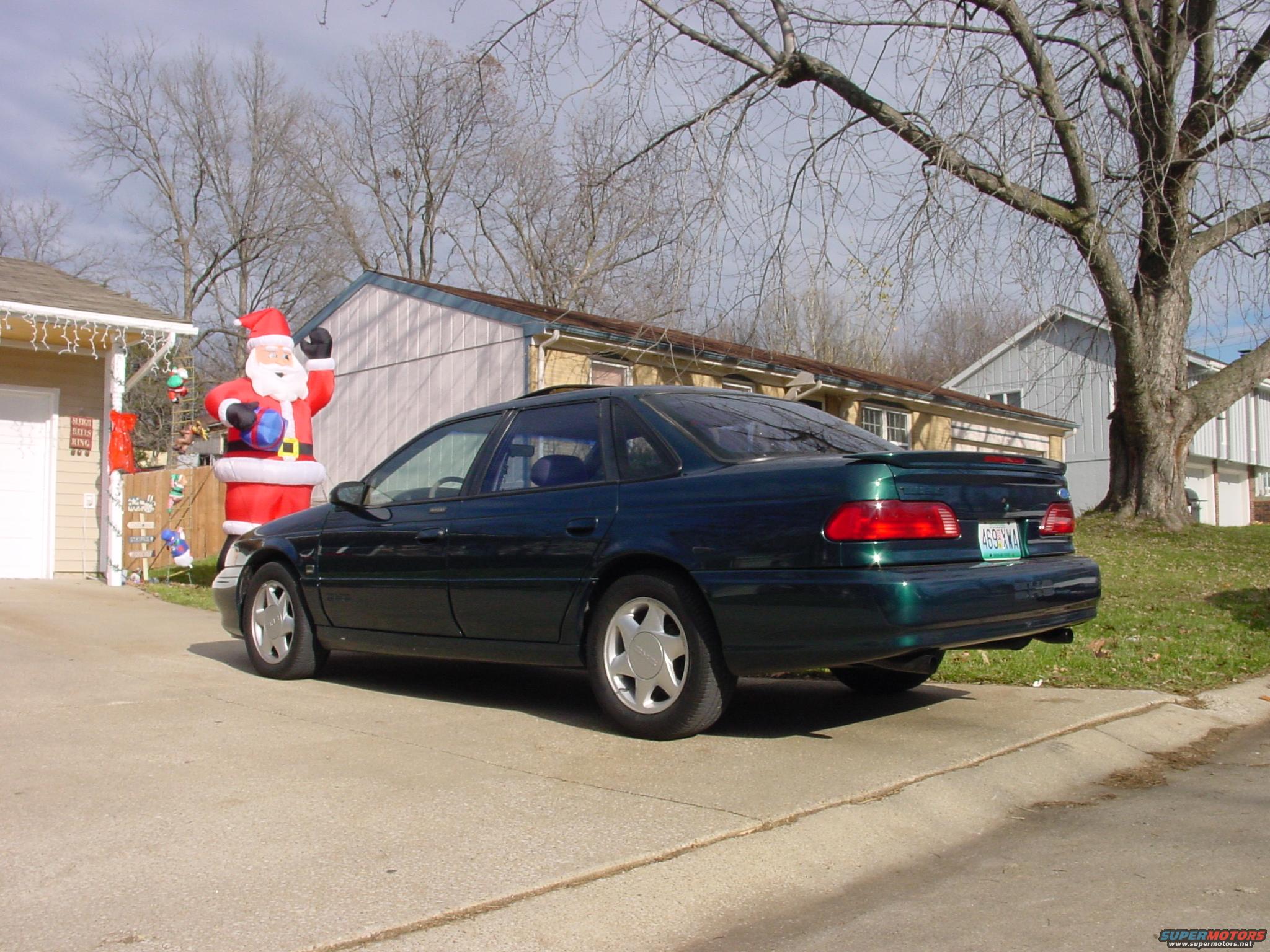 1995 Ford Taurus photo