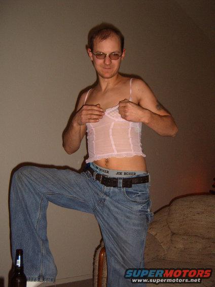 whooo show me them man boobs