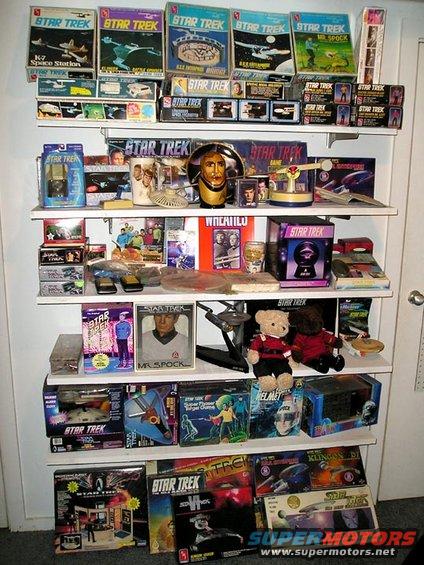 star-trek-collection-pic9.jpg Shelf between two doors