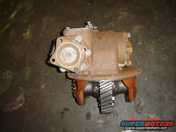 Rusty differential gear housing with exposed gears