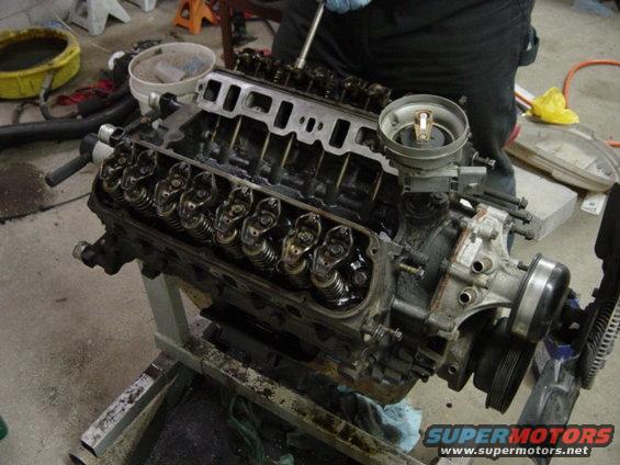 dsc00519.jpg Rockers and pushrods.  Check.  New gaskets and seals.  Check.  No more foul goop.  Check.