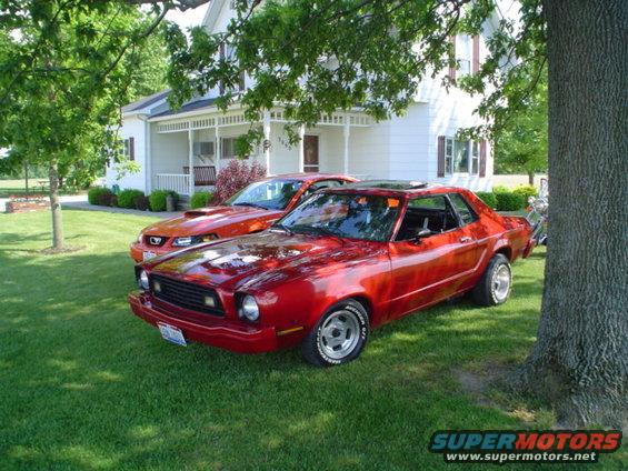 dsc00002.jpg Pics of the cars out on the lawn.