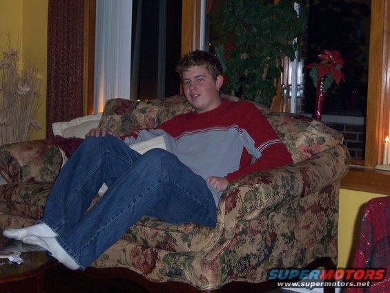 000_0023.jpg Me hanging out on Christmas '05