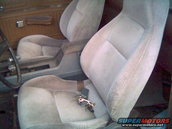 01_08_06_1540.jpg seats from a laser, they're solid! gotta get my GT door panels in though