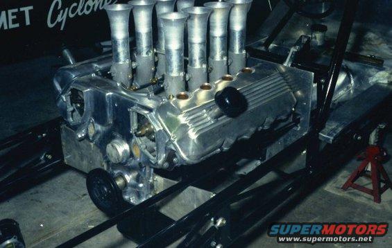 clevelands-016.jpg 427 Cammer in a funny car chassis