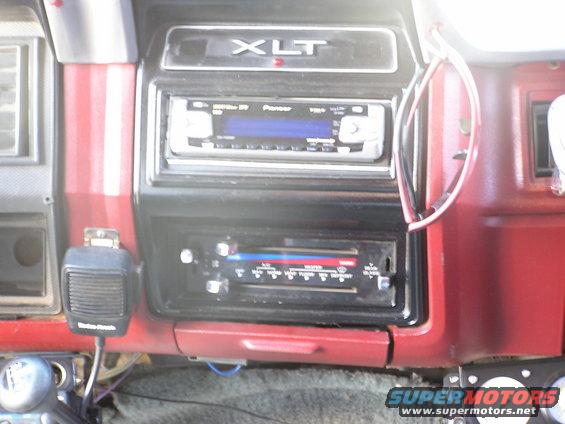 p1010030.jpg Pioneer 4500MP.  Who needs a disk changer? 150 songs per disk!