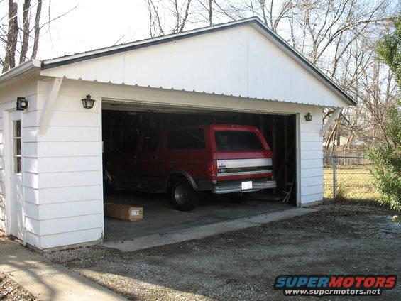 garage--truck.jpg It fits!!!