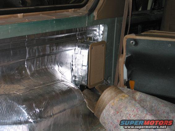 Noter the speaker enclosure: Fiberglass shell with SD material inside and out.