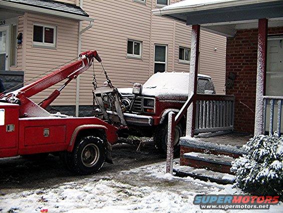 picture-577.jpg F350 getting towed, & restoration on the way.