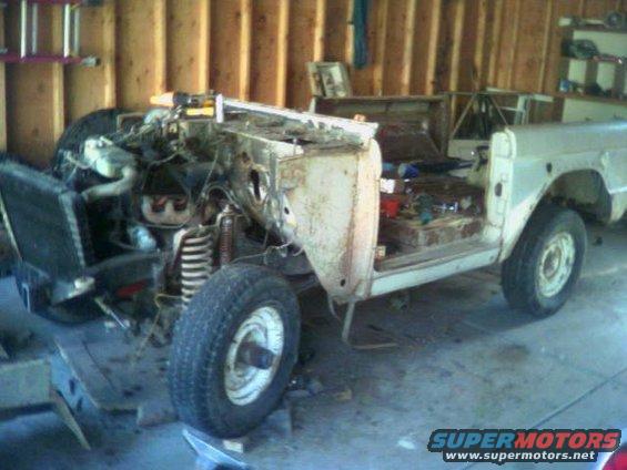 5.jpg Phone pic. The core support was rusted really bad by the fire wall to I decided to just cut it off, plans are to make one out of tube.