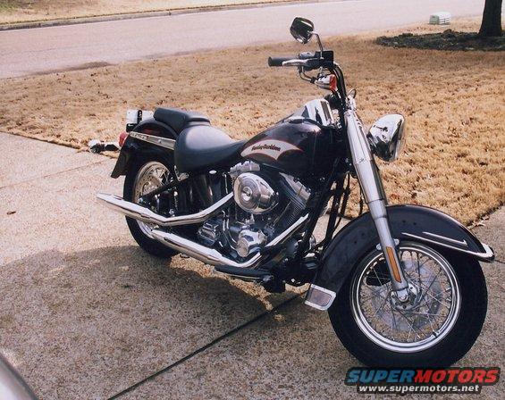 124200624.jpg 2006 Harley-Davidson Heritage Softail
Black Cherry color