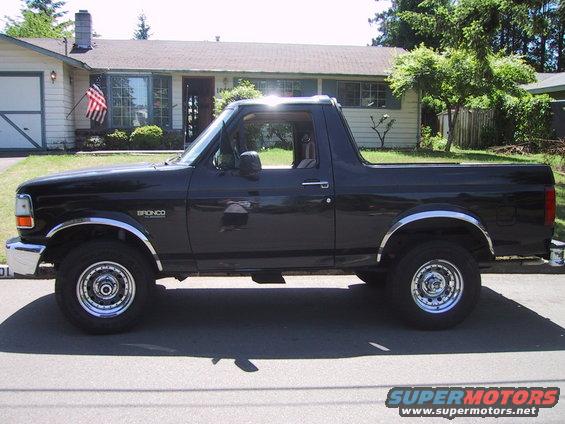 Black 1995 Ford Bronco side view